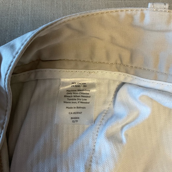 Talbots Women's Cream Capris - Picture 5 of 5